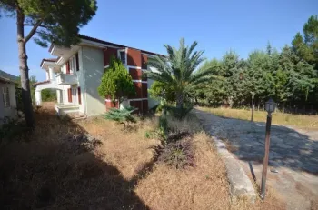Kayaköy'de benzersiz apartman-otel ya da özel villa satılık